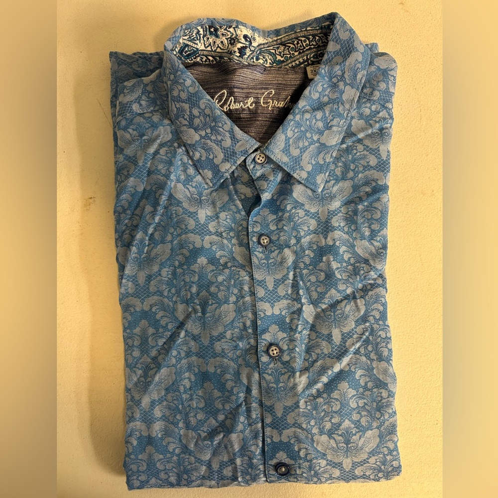 Men’s 2XL Robert Graham Long Sleeve Button Down Shirt